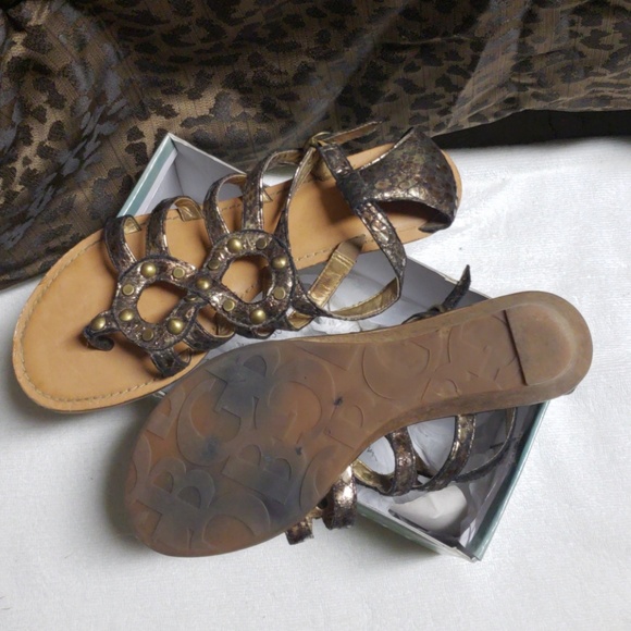 Cute Coconut Sandals - Picture 5 of 5